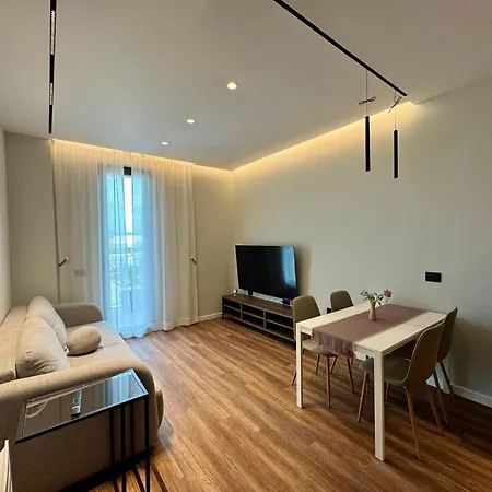 Altana Guest טיראנה