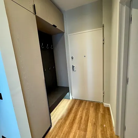 דירה Altana Guest